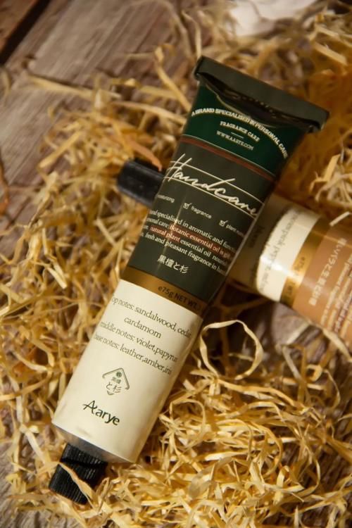 被问 300 遍的小众香水，其实是 20 多块钱的护手霜？