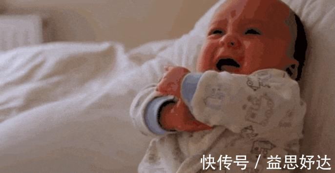 母乳|宝宝吃母乳后，为何躺下就睡、一会就醒？分清“困饿”养成好作息