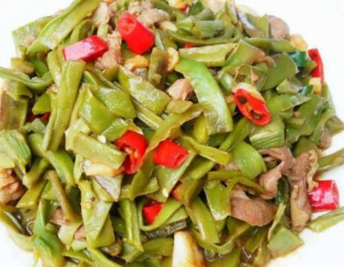 春天，吃鸡肉鸭肉不如吃这菜，简单炒一炒，清肠解油腻，肠道通畅了