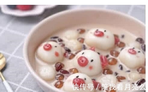 汤圆|真不敢让女友做饭,这煮的是汤圆?还是熬的芝麻糊?