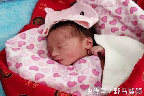 大脑|宝宝睡觉时,若有这3个反应,说明大脑发育好,将来可能是高智商