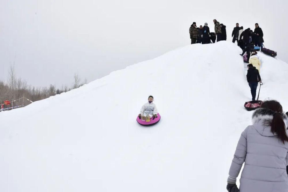 拥抱|用玩雪拥抱这个冬天，金塔胡杨林冰雪嘉年华整装待发！