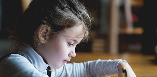 为人父母|孩子为什么会缺乏安全感?离不开3个主要原因,尤其第1个