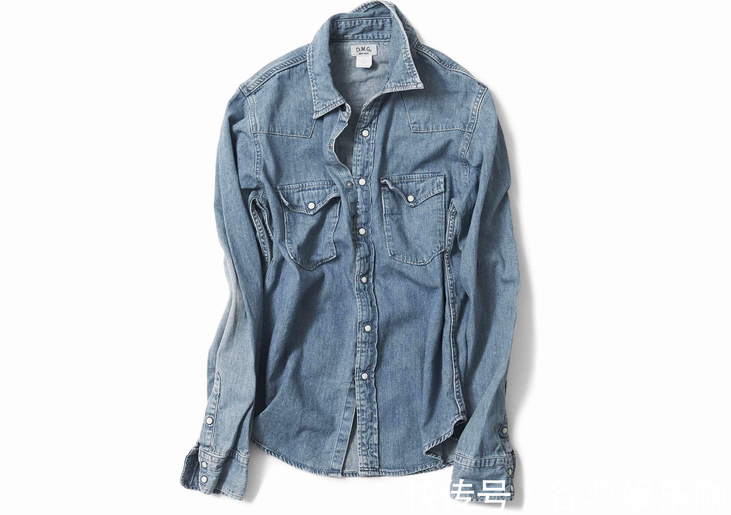 针织衫 春天穿衬衫时,请这样搭!4种高级“穿搭配色”方案,每套都完美