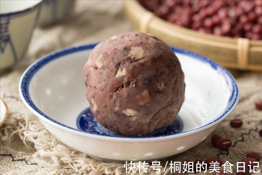 豆沙馅不用买，在家就能做，步骤简单一次成功，清甜细腻香喷喷