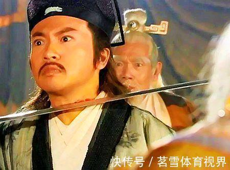 武林至尊|难怪张翠山自尽后,张三丰没敢出手,你看看当年追杀张三丰的是谁