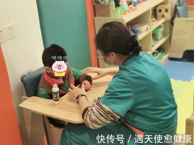 技巧|天使课堂:把握2岁后语言爆发期,4大技巧刺激幼儿语言发展