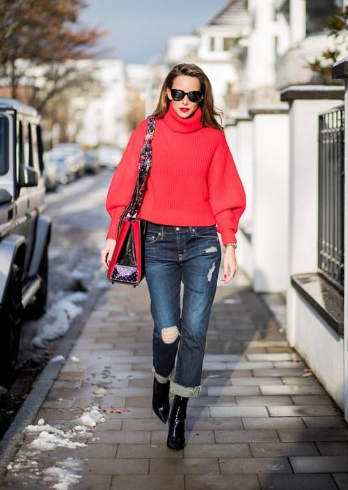 开春换季潮搭：针织衫＋牛仔裤，穿着舒适又好看，时髦的人都在穿