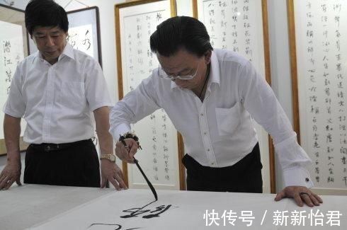 侯耀华&侯耀华秀书法行笔有力,见字如见人,字里行间都是法度