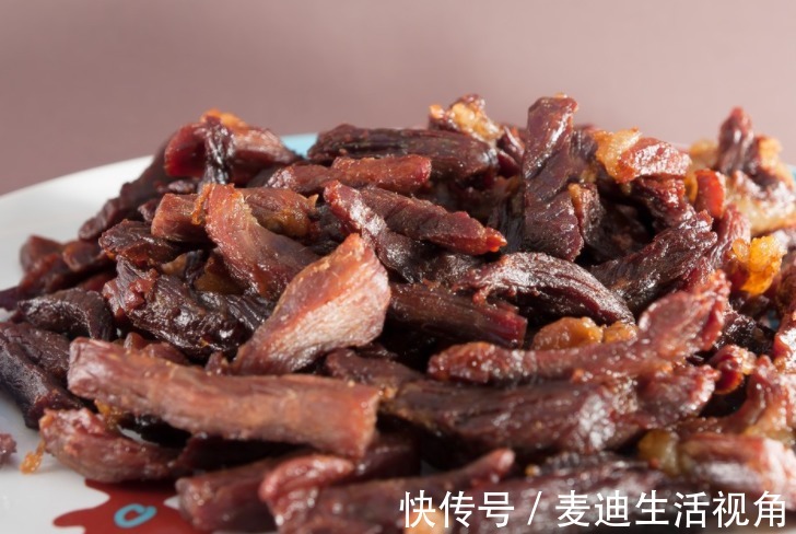 孟大哥|43岁大哥晕倒,查出高血脂,医生:不想血管“报废”少碰3物