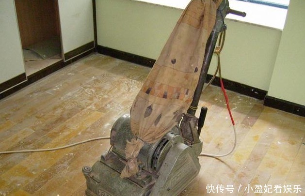 木地板|旧房子木地板是直接换新还是翻新？老师傅这样说，差点错了！