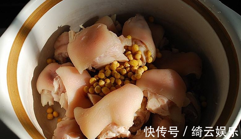 皮肤|女性天然“胶原蛋白”,吃了皮肤更有弹性,想老都难,美容还营养