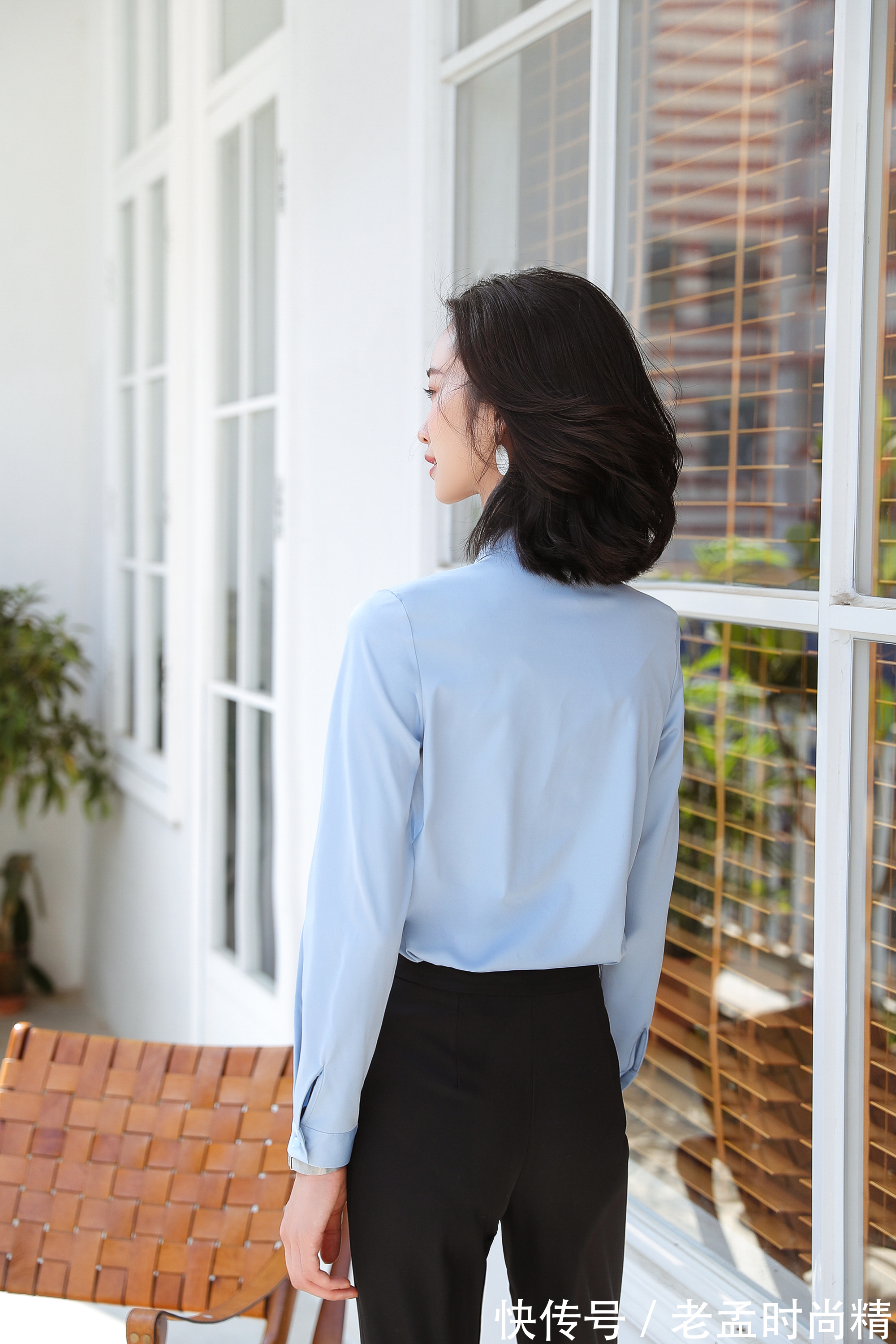 职业套装 黑色衬衫职业套装非常推荐