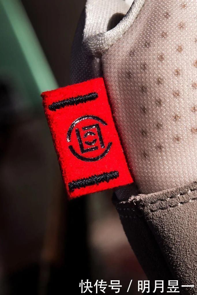 air 永远滴神!兵马俑 AJ 套装上脚太帅了!冠希刚晒出隐藏玩法!