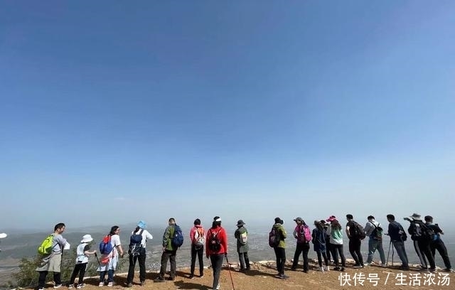 林州|郑州驴友团徒步这个被称为“太行羊湖”地方