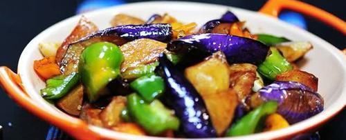 炒茄子时,第一步进油锅大错特错,多做一步,茄子不吸油又好吃