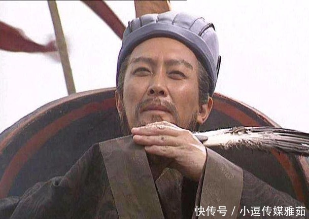 诸葛亮|诸葛亮为什么一直拿着一把扇子?原来扇子中暗藏玄机,有特殊含义