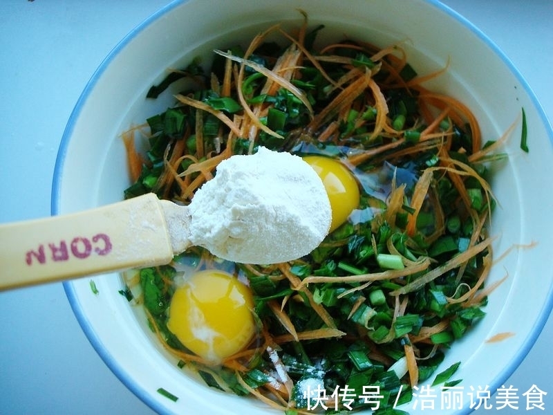 冬天就要这样吃韭菜,营养不流失,韭香鲜嫩,几分钟就可做早餐