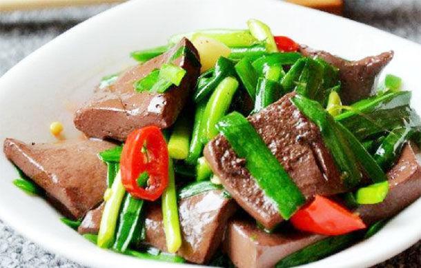 明目|夏天多吃的“补血菜”，开胃润肠，补肝明目，全家气色好身体棒