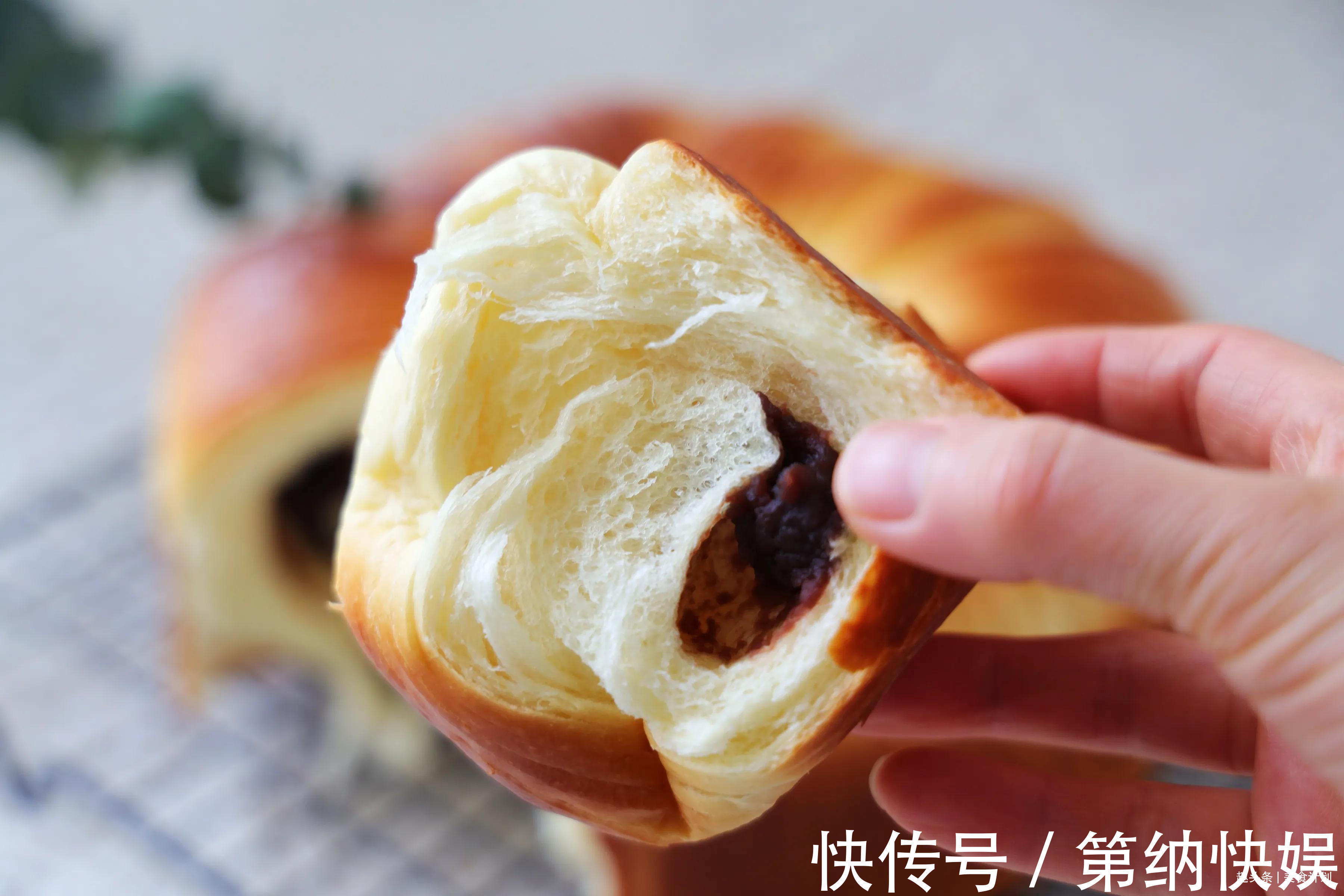 松软|教你做最近很火的毛线面包，松软拉丝，孩子吃了一次还想吃