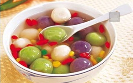 人参|睡前吃“枸杞”赛人参是真的吗很多人想错了，营养师告诉你真相