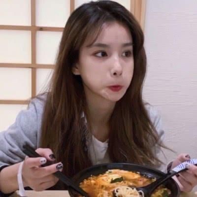 鼻子|鼻子上挤出“白色颗粒物”若做到这3点,还你光滑“婴儿鼻”