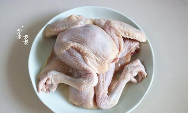 香醇|炖鸡汤,别放那么多香料,加这3样就够了,鸡汤鲜美又香醇