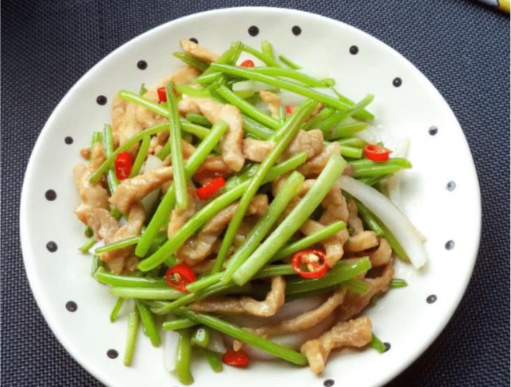  里脊肉|冬季，遇见这菜别手软，简单炒一炒，美味下饭，不懂吃太可惜