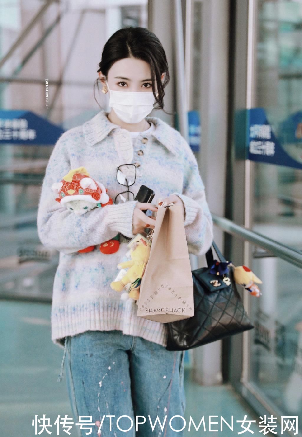 明星们最新出炉的机场照来啦，俊男俏女齐齐上线，你爱了吗