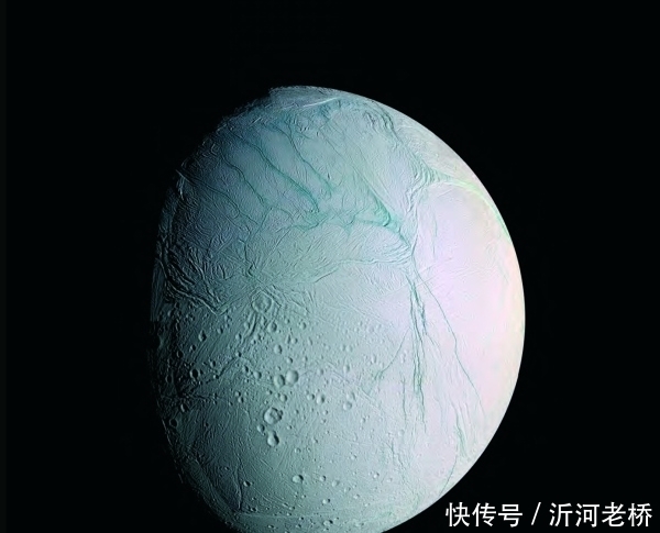 精选一组宇宙大图;地球最美极光图、宇宙有中心吗?