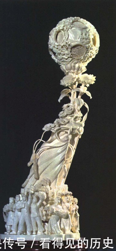 时代特征|老照片 70年代的象牙雕刻带有浓厚的时代特征