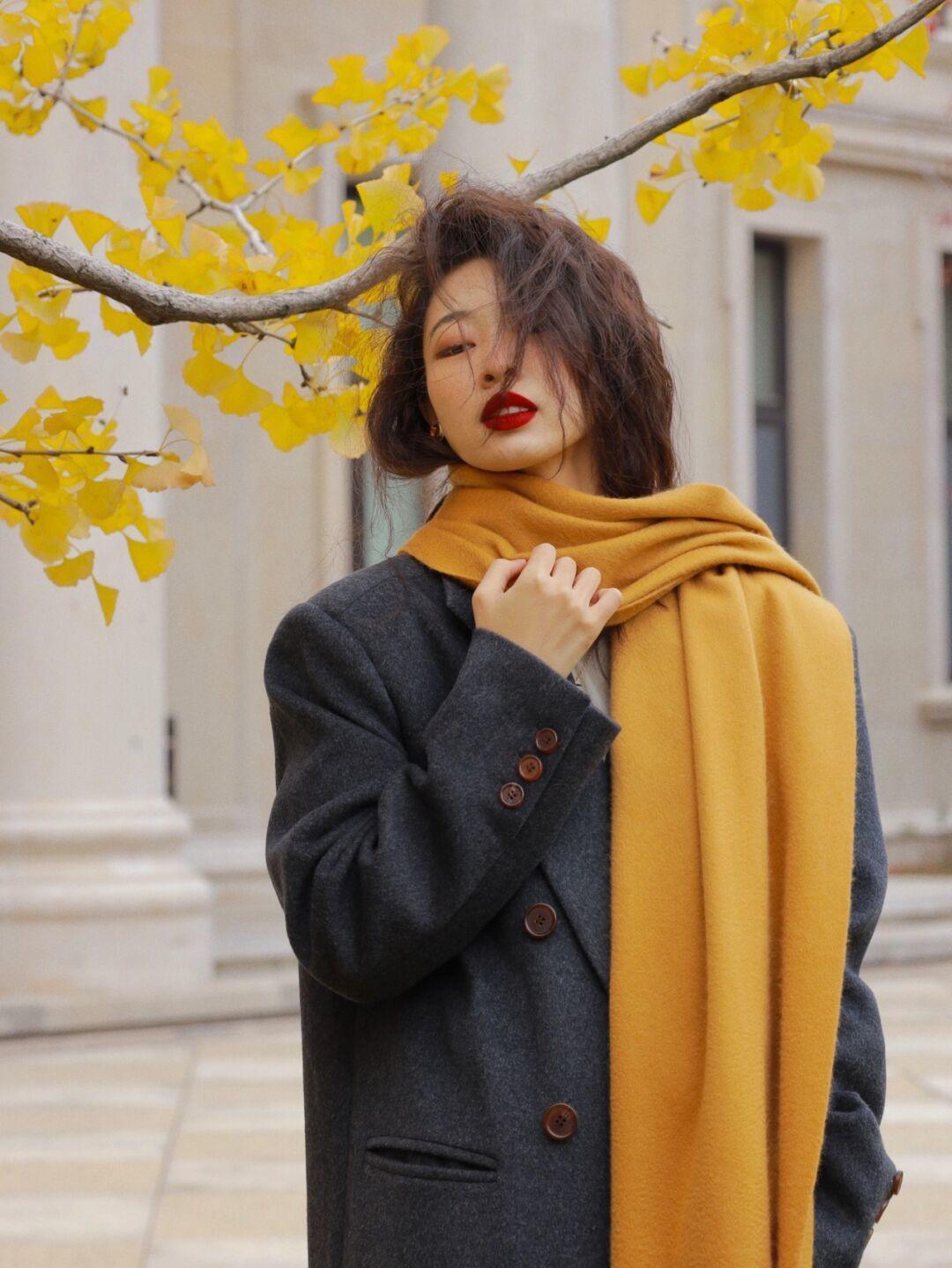 大衣 这些“大衣穿搭”才叫高级,保暖舒适又有气场,日常实用不挑人