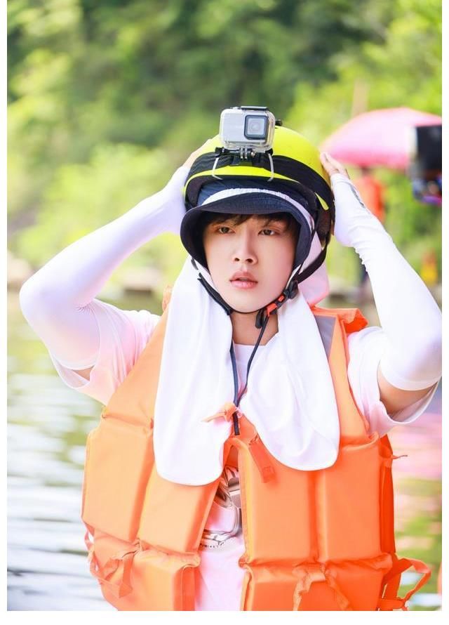 李菲儿|《完美的夏天2》李汶翰于小彤宋威龙峡谷漂流 利路修Twins挑战冰舞