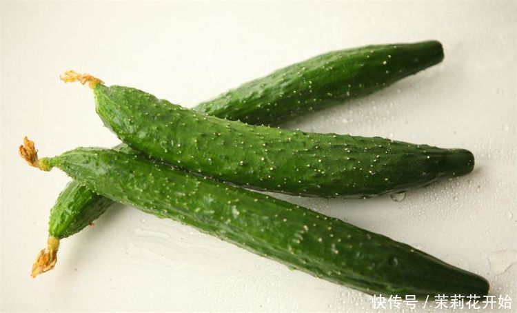 女性不想变老,多吃3种食物,补充营养,清热解毒,早吃早好