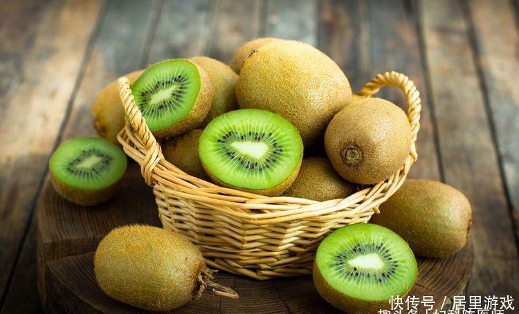 一日三餐|女性不想老太快，不妨常食3物，排毒养颜，延缓衰老，好处多多