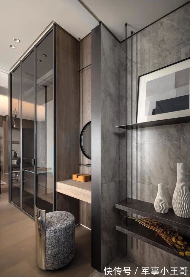 餐厅|参观了这位大学老师的家,才明白何为高级感,光是客厅就迷住了我