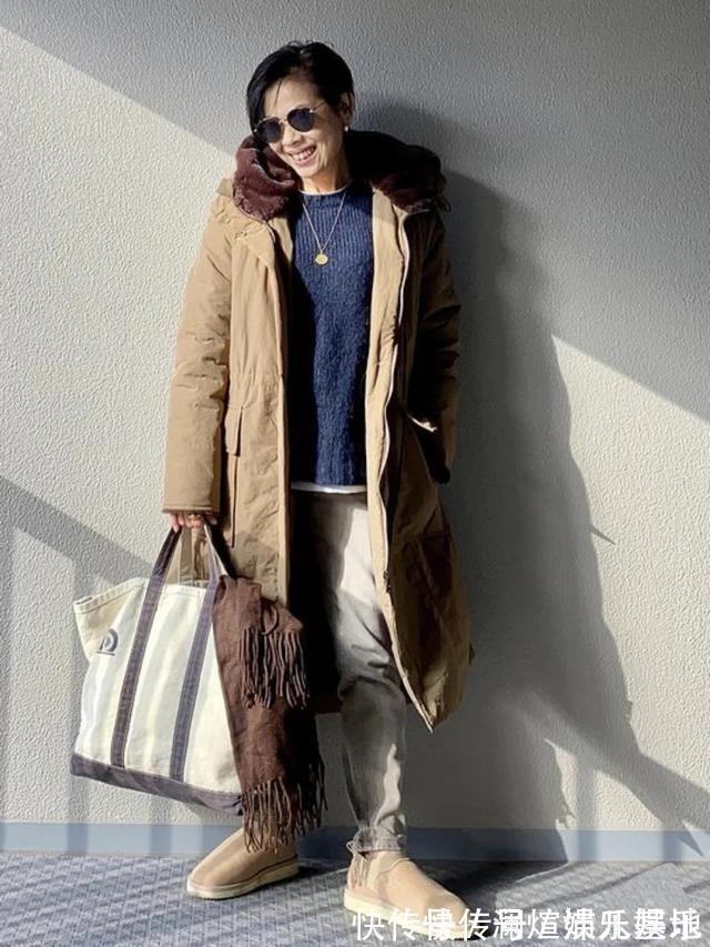 牛仔裤 身高153,年龄58岁又怎样?她靠利落穿搭圈粉无数,好会穿