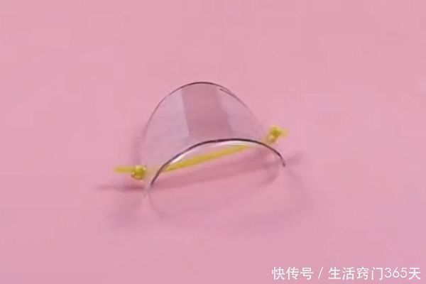 橡皮筋|塑料瓶上绑一根橡皮筋,放在厨房太强大了,轻松省下上百元!