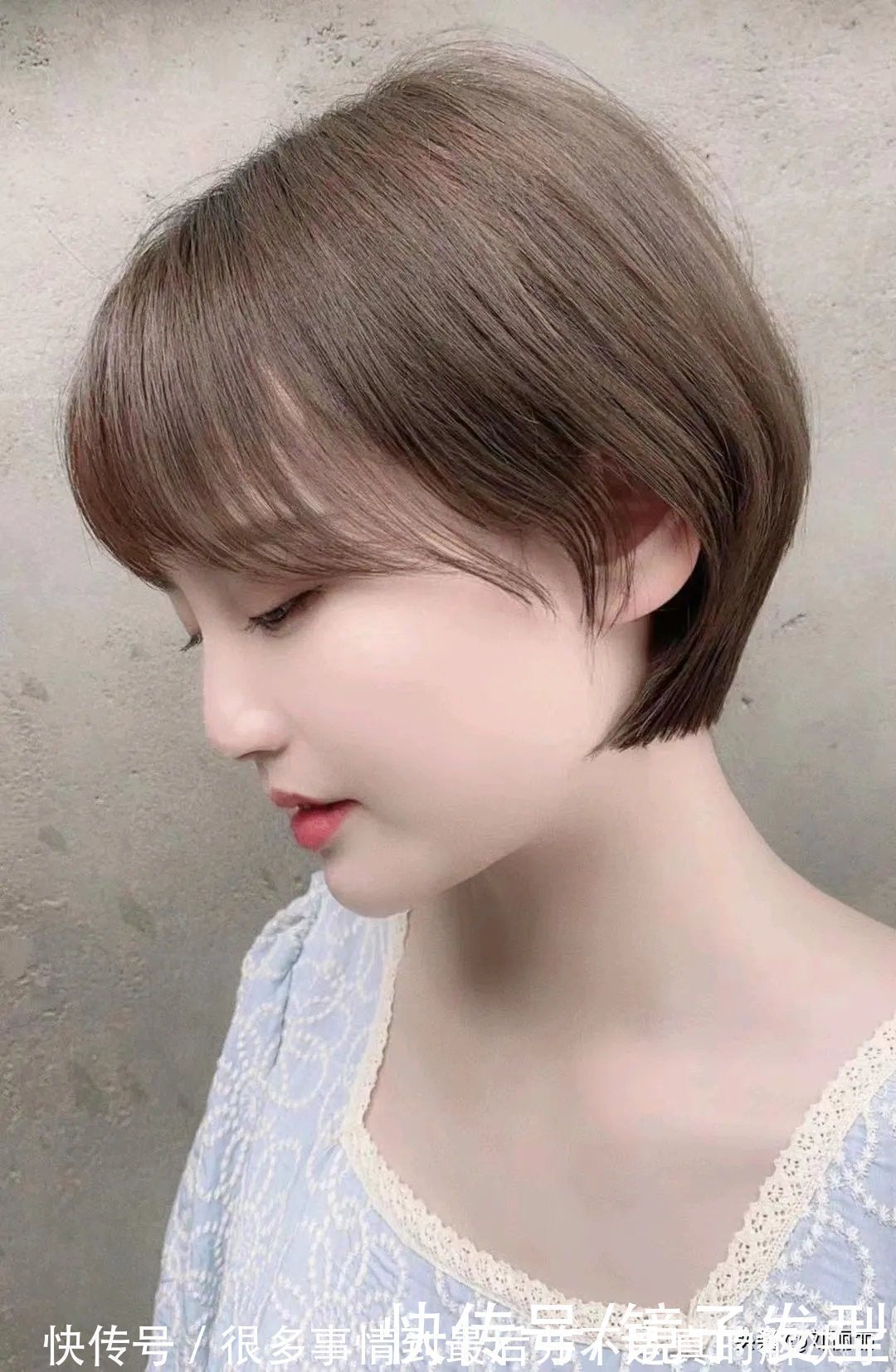 更上一层楼 羊毛卷已过时,22款当下流行发型送给大家,直接剪就对了