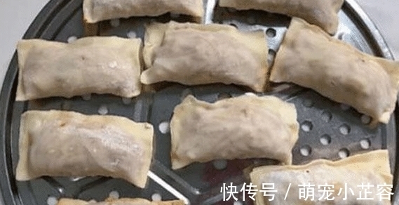 最近我爱上吃这个,包上馅蒸一蒸,10分钟出锅,皮薄馅又足,好吃