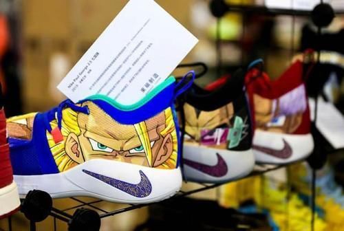 鞋盒|低门槛生意诞生,比炒鞋还赚钱?有人靠“塑料盒”,一年赚走千万