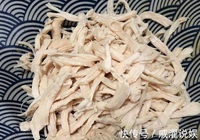 鸡胸|用鸡胸来做道美食，酸辣美味，肉质软嫩，是道不错的下饭菜