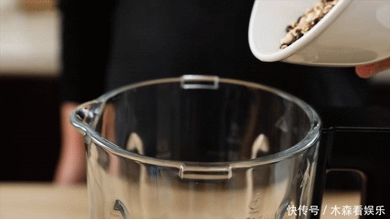  消失|红豆和它是一对，吃完皱纹消失了，子宫变干净了！快告诉家人吧！