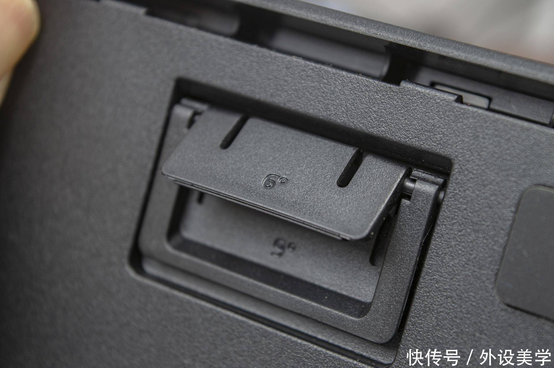 雷蛇|以灯之名,传奇再续:雷蛇黑寡妇 V3 绿轴版开箱