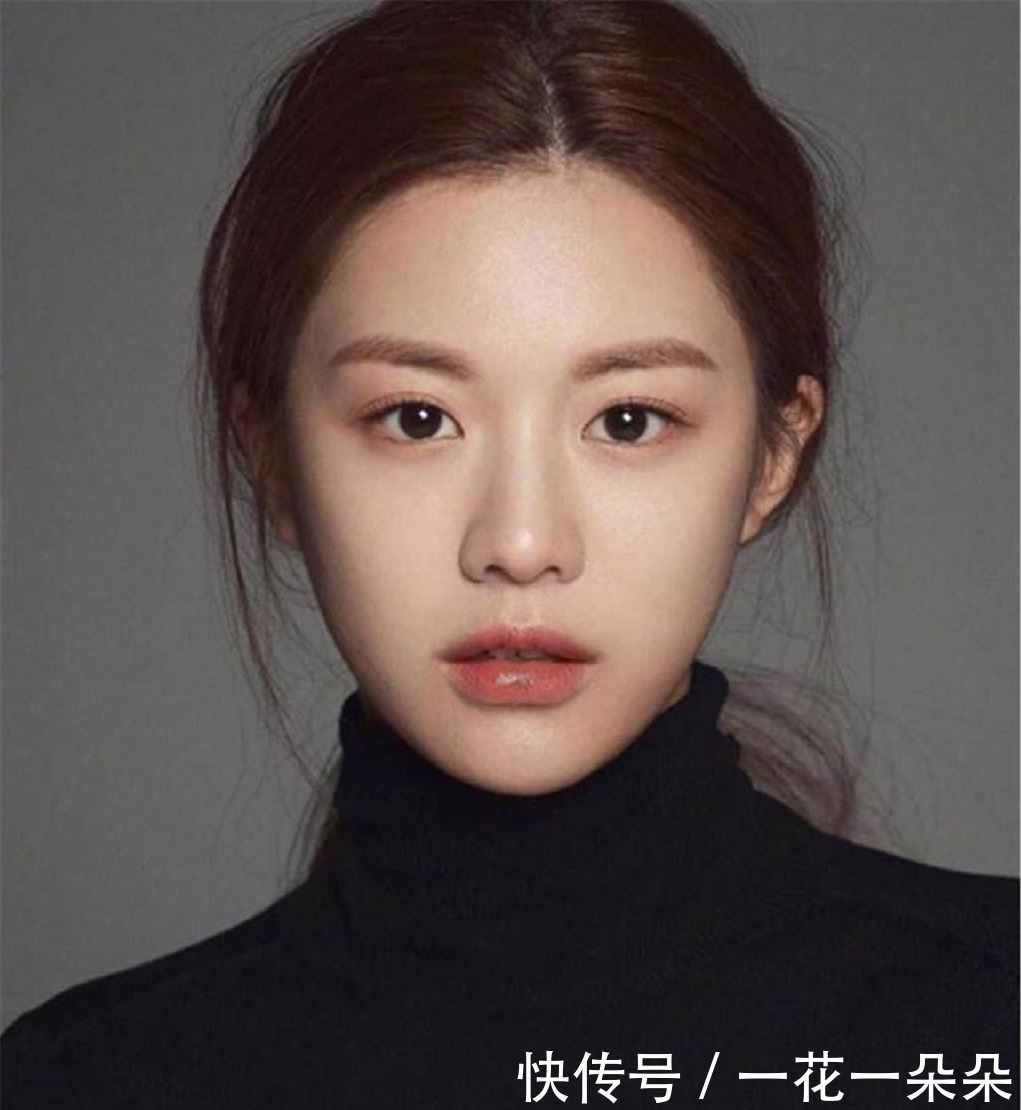 脸上有这5大特征的女生,天生的“带妆脸”,素颜干净清纯有气质