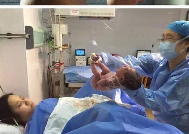 22岁产妇顺产后第二天洗澡,夜里感觉有被虫咬,打开灯后喊救命