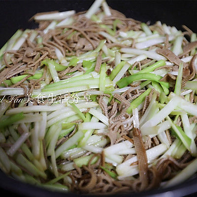 韭黄炒豆腐丝