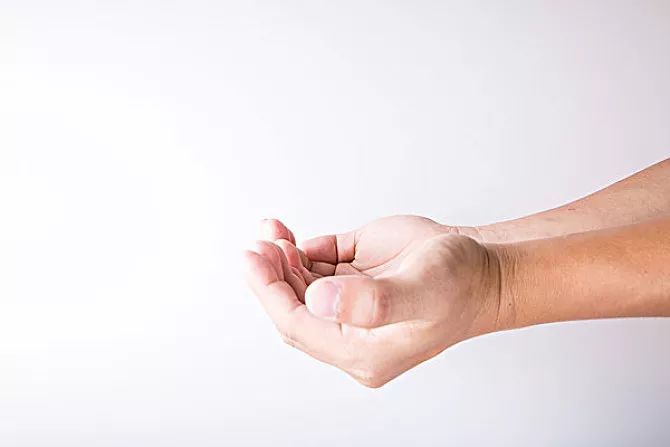 心脑血管疾病|出租司机突发脑溢血,抢救无效离世,高血压者切莫两件事一起做!