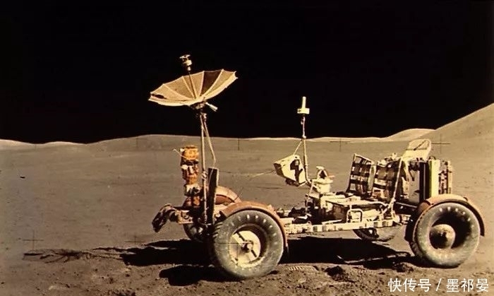 月亮 月球出现“黄金手柄”,科学家:光照角度造成,每月出现一次