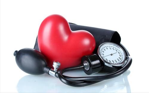 夏天|高血压患者夏天血压下降，要停药吗？看心血管专家怎么说